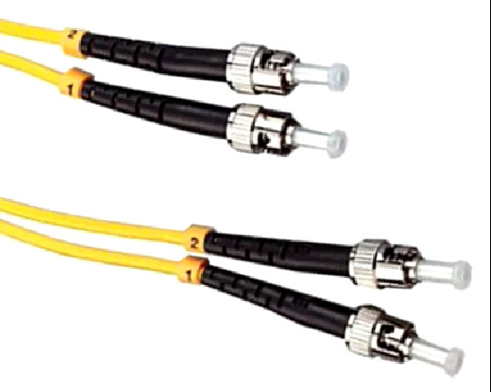 Connecteurs de câbles à fibre optique LSZH Excellente résistance mécanique -45C/50C pour des connexions réseau rapides et stables