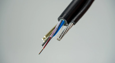 GYTC8A Cable à fibre optique autoportant blindé en aluminium