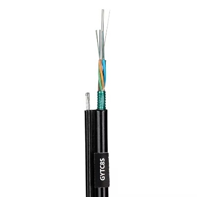 144F Extérieur Figure 8 Câble à fibre optique supportant le soufre aérien GYFTC8Y GYTC8S GYTC8A