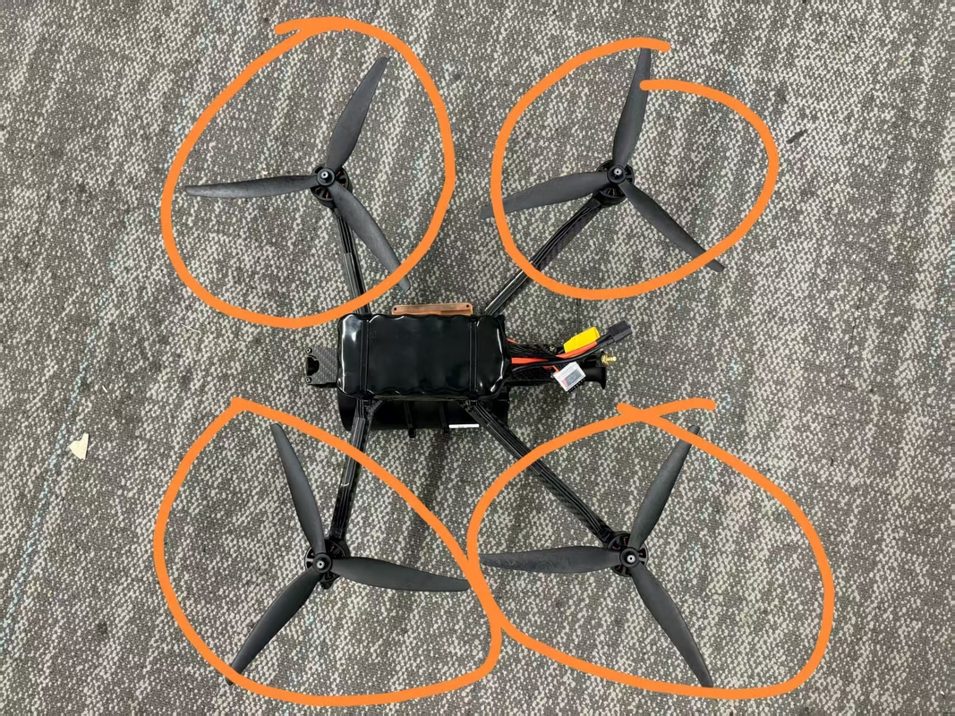 Drones FPV à quatre axes avec caméra pour des performances de premier ordre