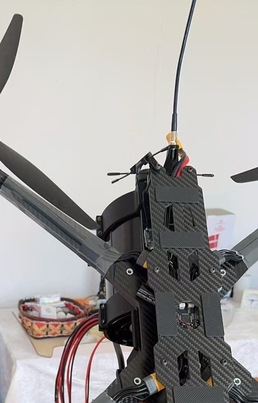 Drones FPV à quatre axes avec caméra pour des performances de premier ordre
