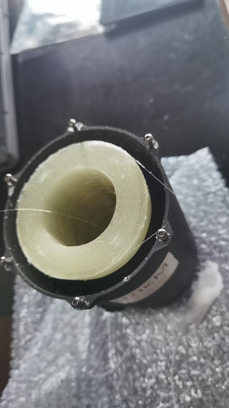 Matériau de la gaine de revêtement confidentiel pour drone FPV quadricoptère 25 km/rouleau Câblage interne à externe Type de connecteur FC pour haute résistance à la traction