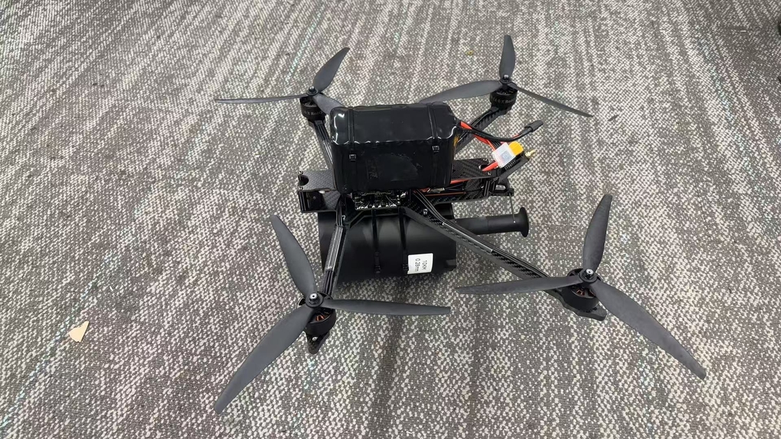 Drone professionnel en fibre FPV prêt à voler à 30 km par rouleau Poids ultra léger - haute résistance à la traction - câblage interne à externe