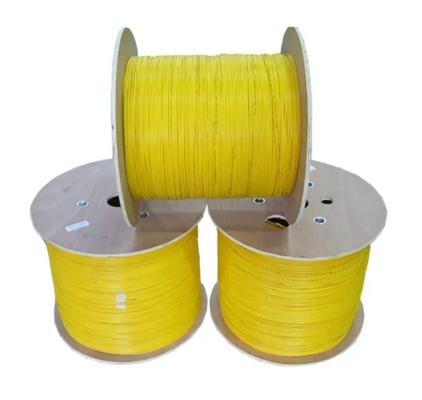 Cable à fibre optique intérieur GJFJBV avec membre de résistance en fil d'aramide et matériau de gaine intérieure en PVC/LSZH